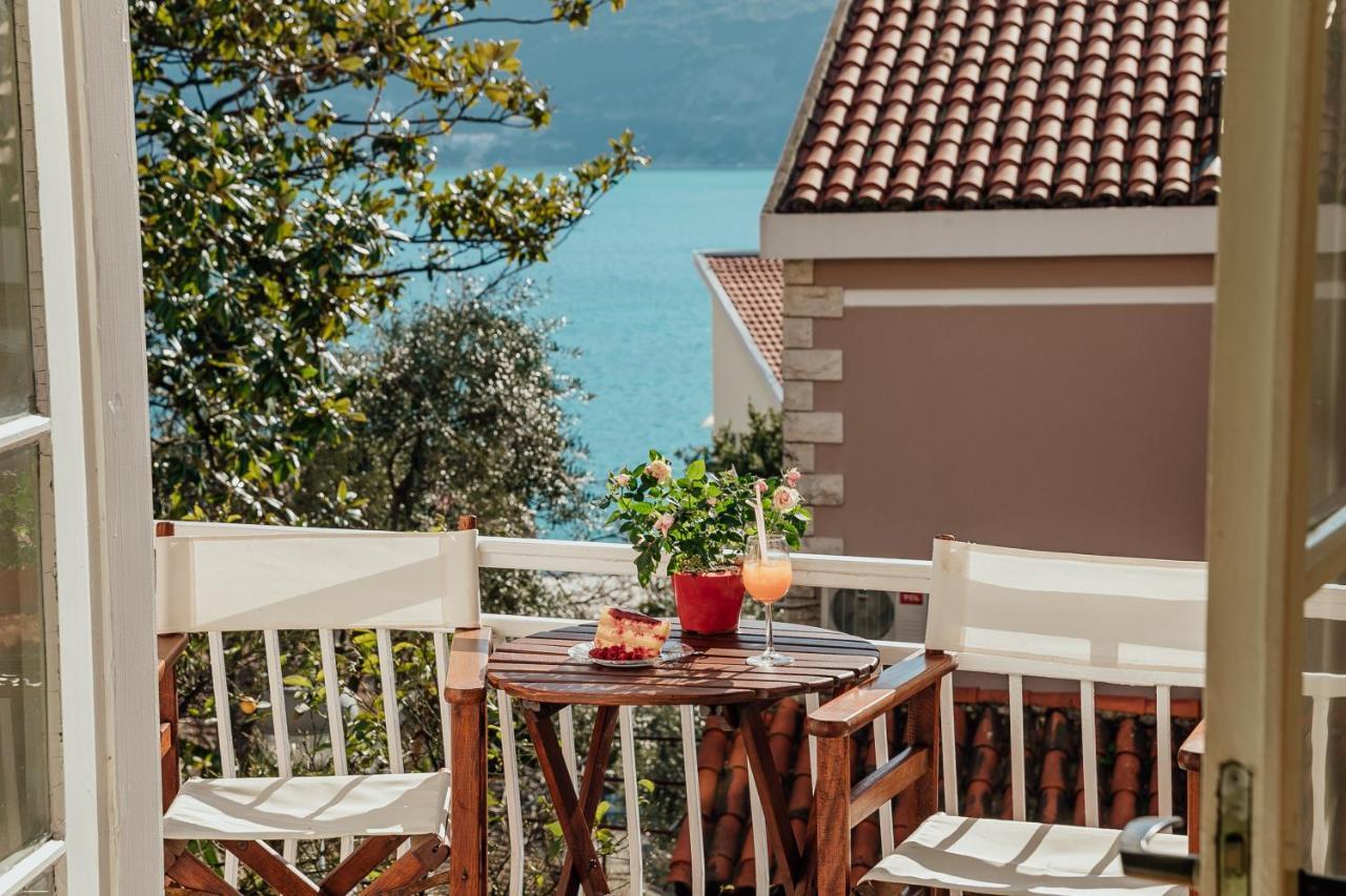 Apartmani Vico ヘルツェグ・ノヴィ エクステリア 写真